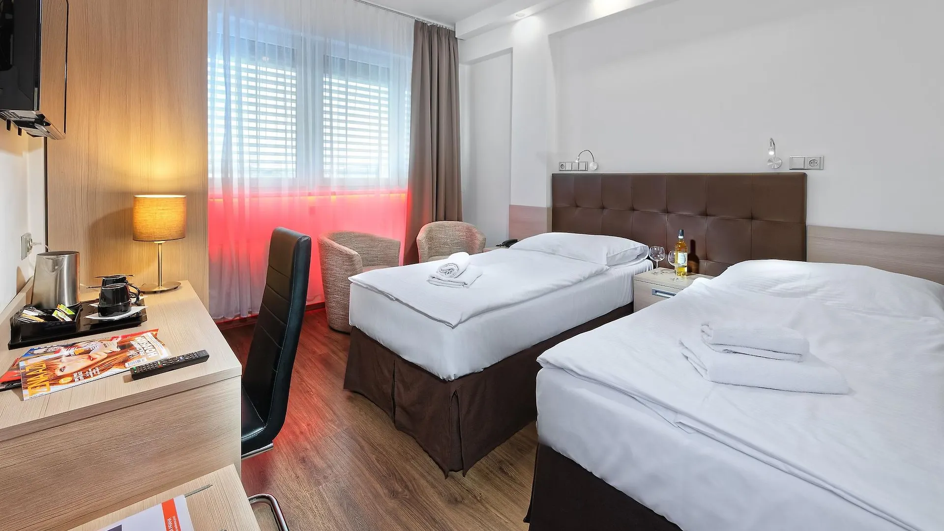 Hotel Aura Design & Garden Pool Praga Repubblica Ceca