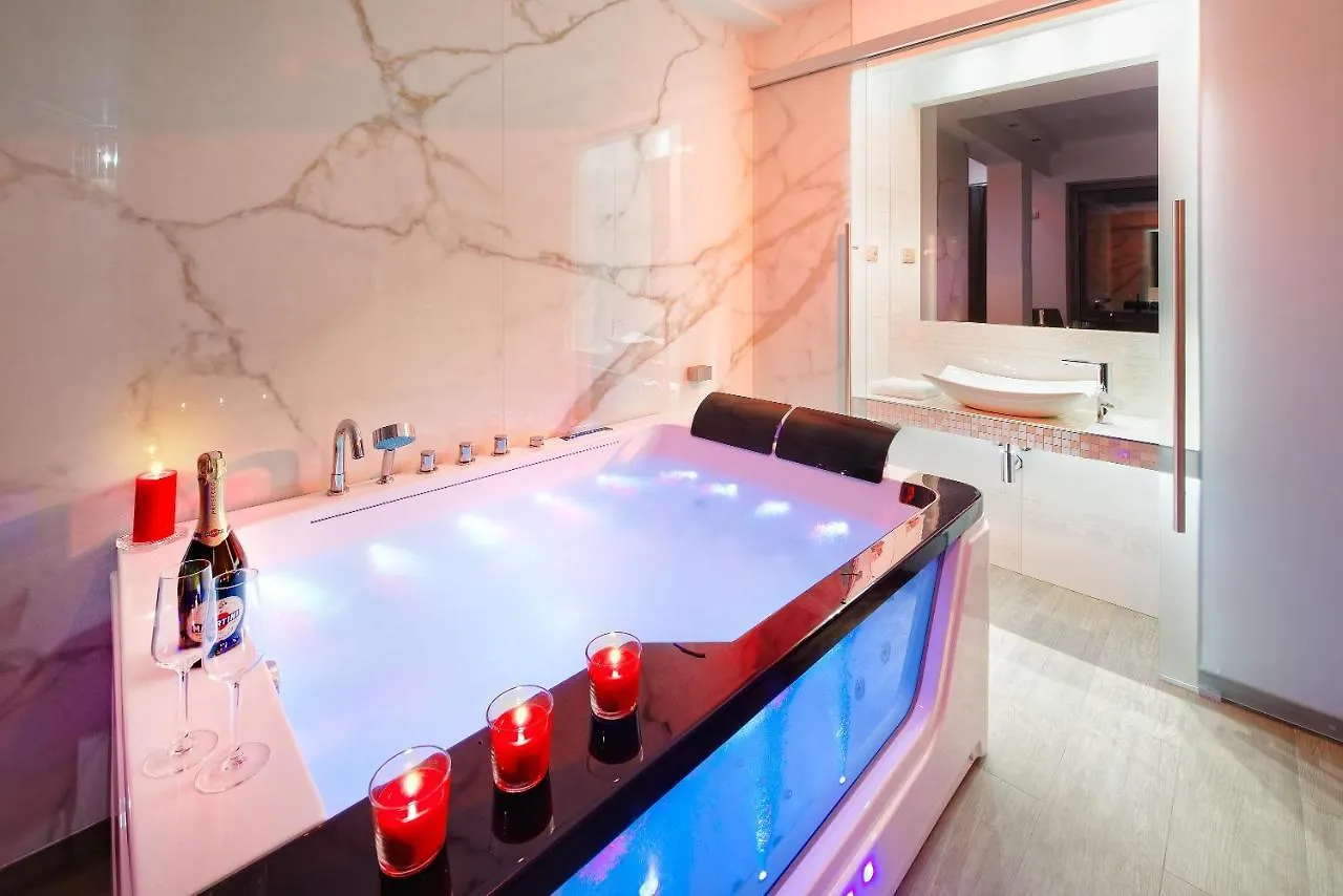 Hotel Aura Design & Garden Pool Praga 3*,  Repubblica Ceca